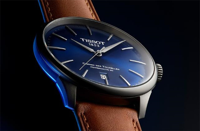 天梭手表上发条的原因(图) 天梭手表上发条的原因(图)